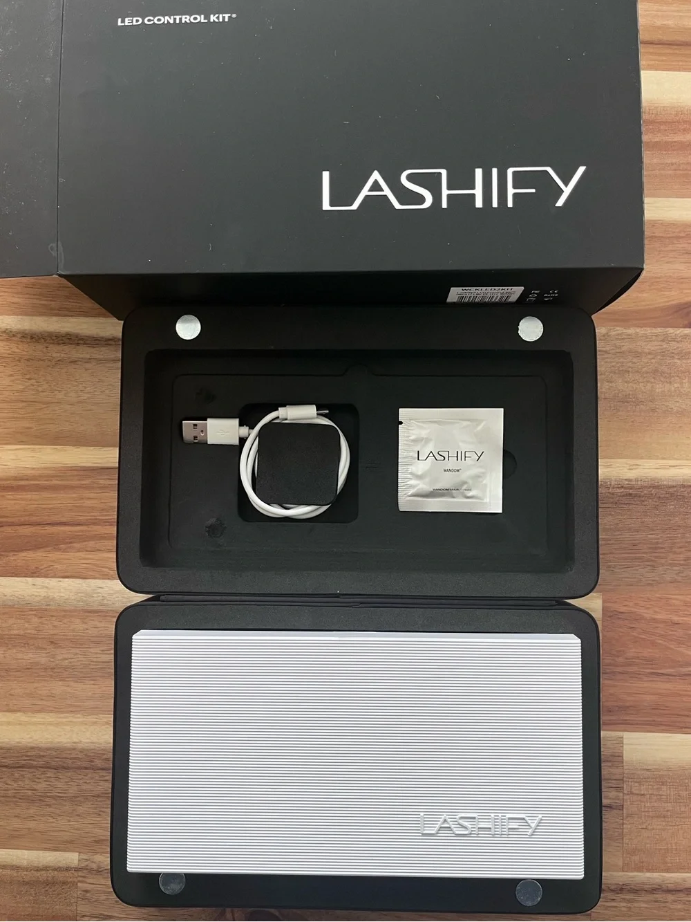 NEW Lashify ✨ White LED Light Control Kit • Sapphire Petite Wand